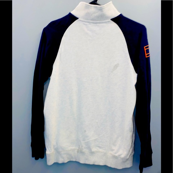 Tommy Hilfiger long sleeve - Picture 2 of 3